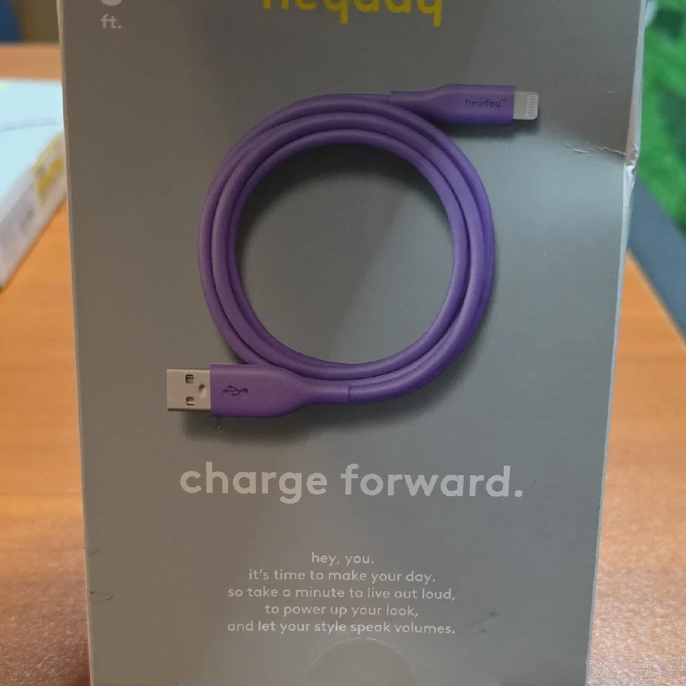 Heyday Lavender Soft-Touch Lightning Cable